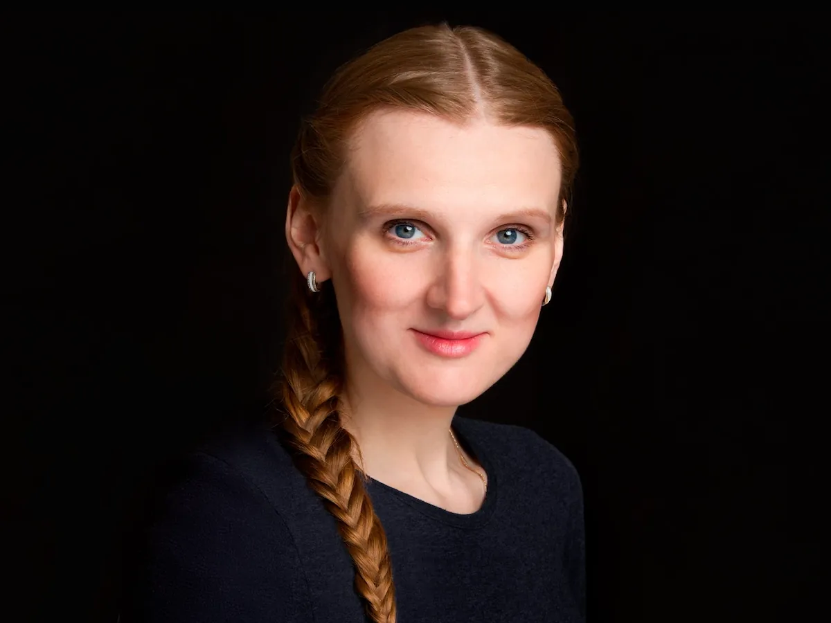 Елена Никишина — преподаватель JuliaStage